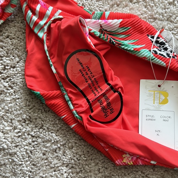 Tropical bikini 🏝️ - Picture 5 of 6